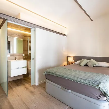 Ku Holiday home Banyoles