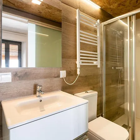 Ku Holiday home Banyoles